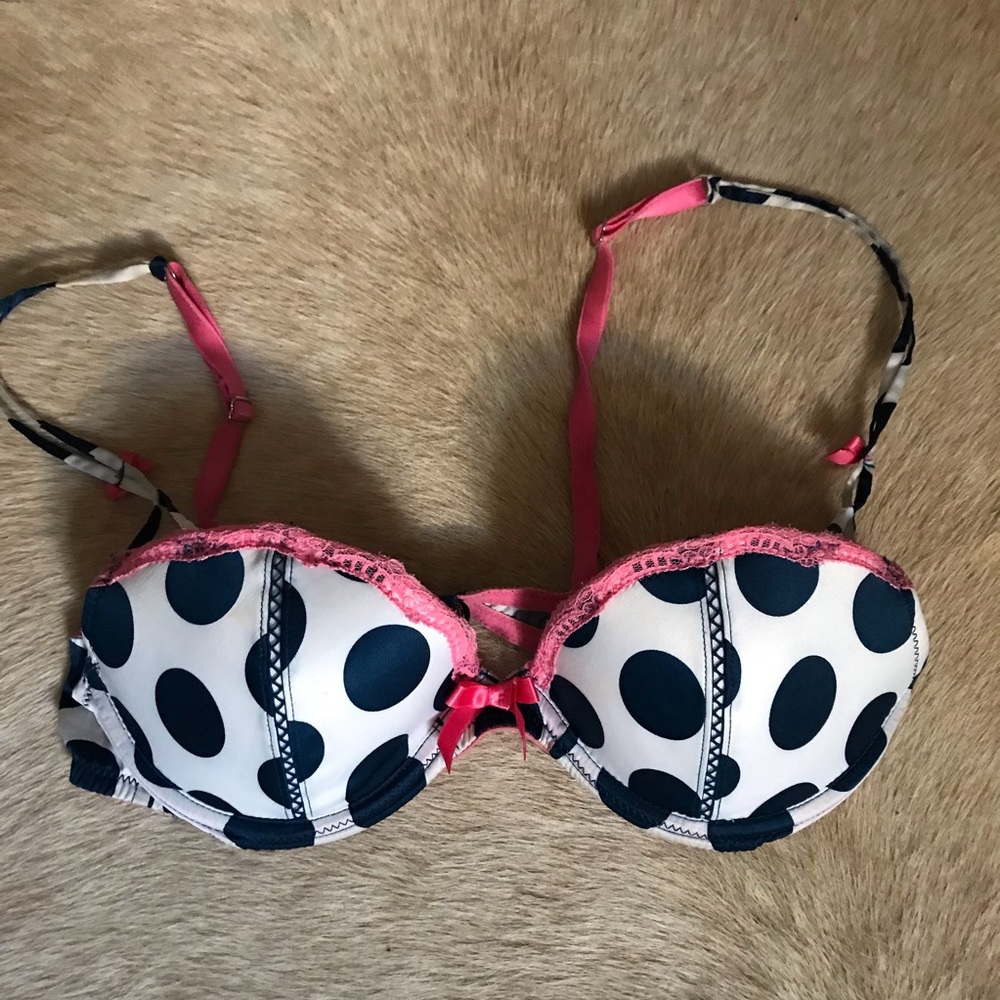 Victoria’s Secret Demi cup push up bra